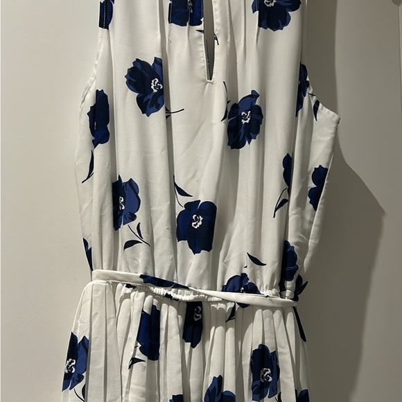 Banana Republic Dresses & Skirts - Banana Republic White and Blue Floral Maxi Dress